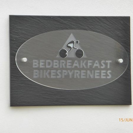 Bedbreakfastbikespyrenees Bed and Breakfast Loubieres Exterior foto